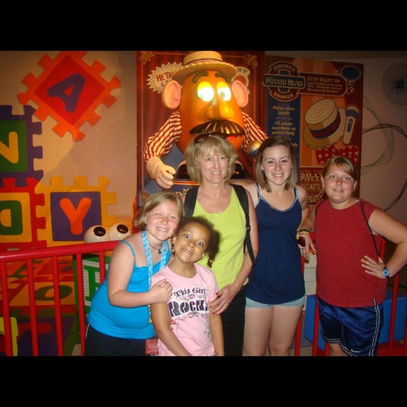 Meet your Posher, Cheryl & Dennis - Picture 3 of 3